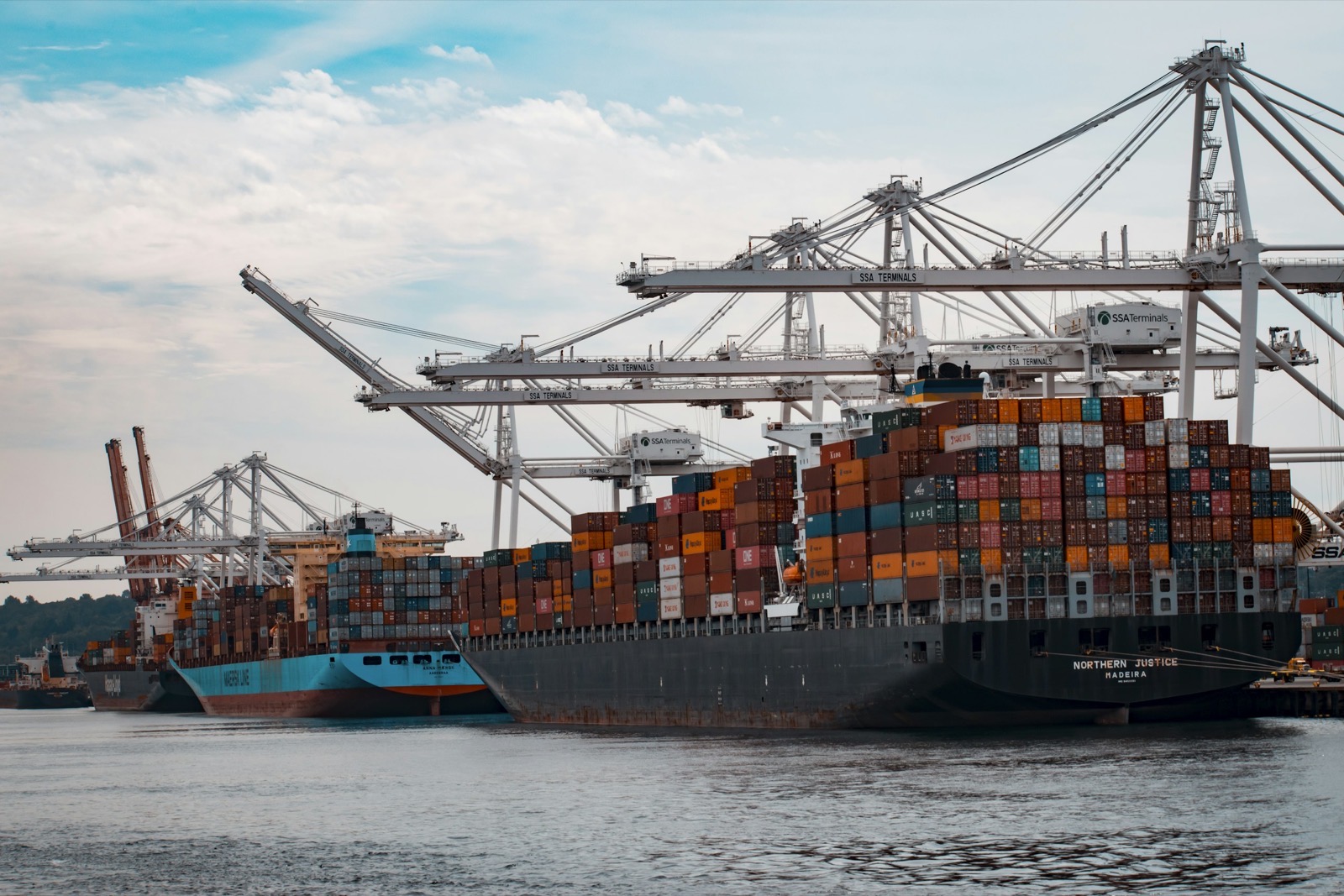 Terminal portuaire et logistique industrielle